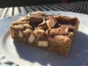 Kinder Bueno Cookie Bars- box of 8