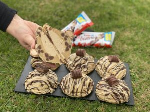 Stuffed Cookies- Kinder Bueno - Box of 8