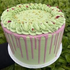 Pistachio and Raspberry Cake