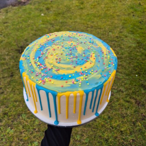 Marbled Topped Victoria Sponge - Blue and Yellow